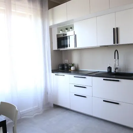 Le Di Sonia Tre Gemme Zaffiro Fucecchio